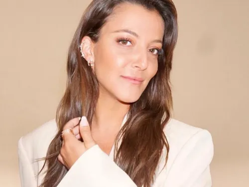 "Donne un peu d’argent s’il te plaît" : quand Camille Lellouche...